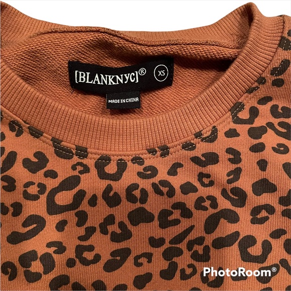 BLANKNYC Cheetah Print Crop Sweatshirt In Adulting pullover sweater size XS - Picture 3 of 6